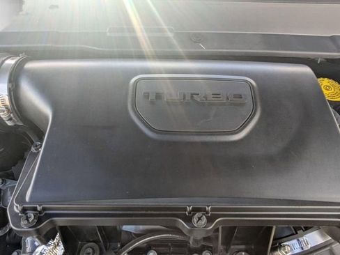 Used 2025 Jeep Compass Trailhawk AWD/4WD image 31