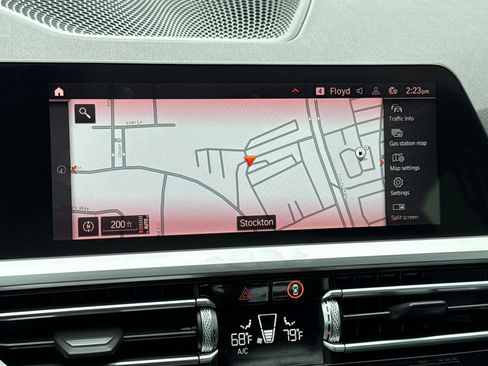 Used 2022 BMW 330i Sedan w/ Driving Assistance Package image 18