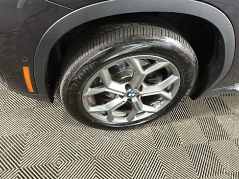 Used 2024 BMW X3 xDrive30i AWD/4WD image 9