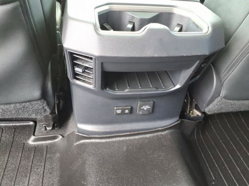 Used 2022 Toyota Tundra Limited w/ Power Package image 10