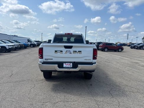 Used 2026 RAM 2500 Big Horn AWD/4WD image 4