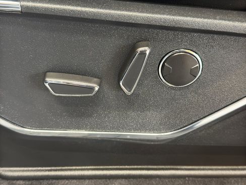 Used 2023 Ford F150 Lariat w/ Equipment Group 502A High image 18