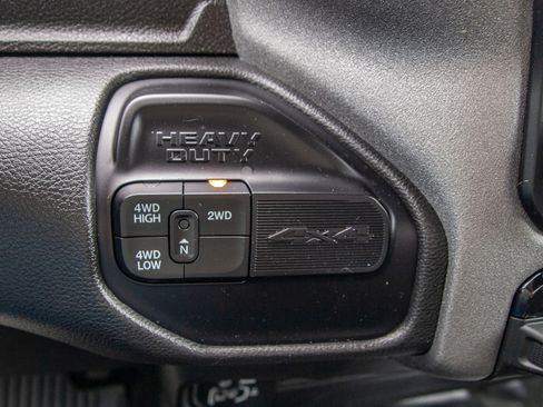 Used 2024 RAM 3500 Tradesman w/ Chrome Appearance Group AWD/4WD image 19