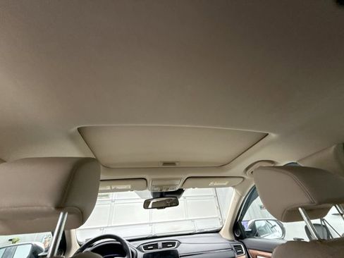 Used 2018 Honda CR-V Touring image 18