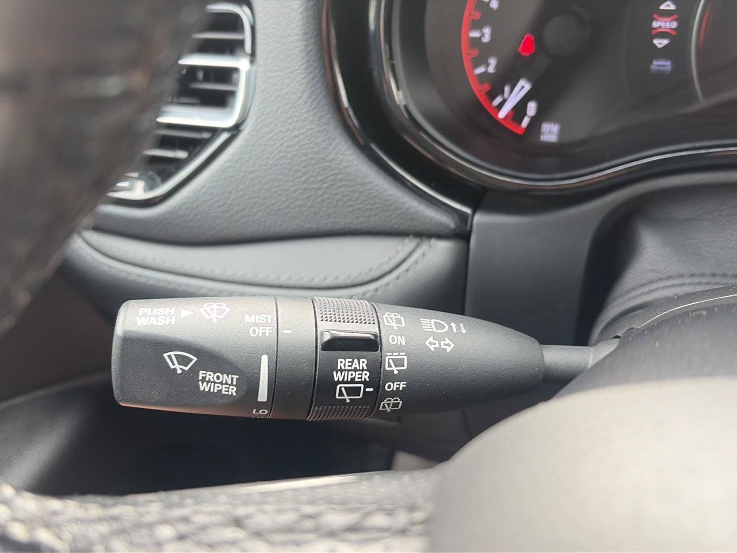 Used 2024 Dodge Durango SXT AWD/4WD image 17