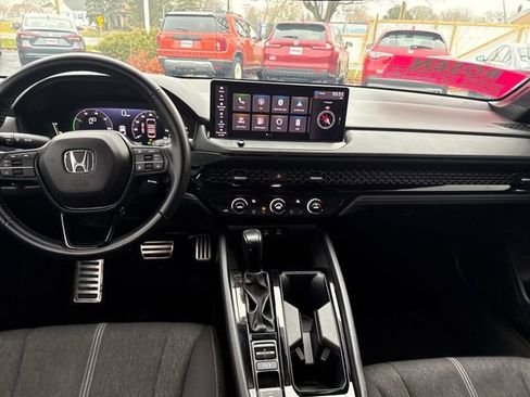 Used 2023 Honda Accord Sport image 23