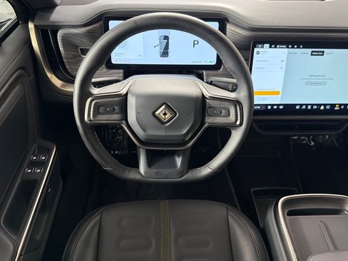 Used 2026 Rivian R1S Adventure Dual AWD/4WD image 13