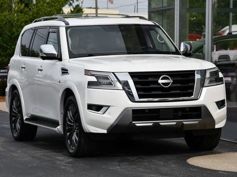 Used 2022 Nissan Armada Platinum AWD/4WD image 6