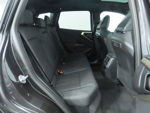 Used 2025 BMW X3 xDrive30i w/ Premium Package image 22