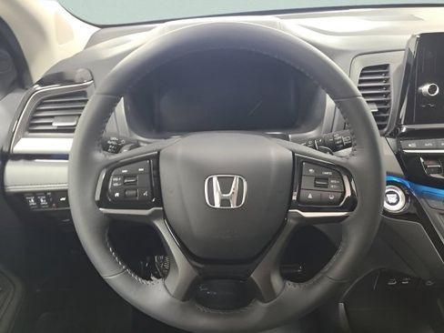Used 2025 Honda Odyssey Touring image 27