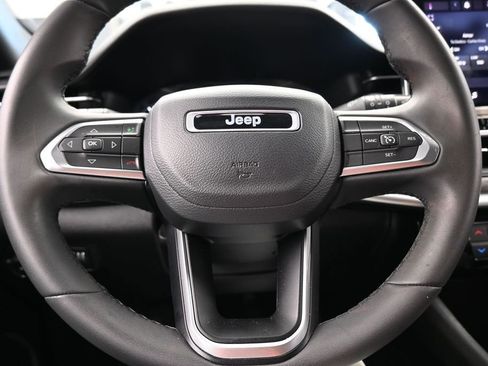 Used 2023 Jeep Compass Latitude AWD/4WD image 23