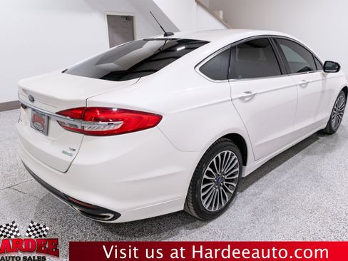 Used 2017 Ford Fusion SE image 5