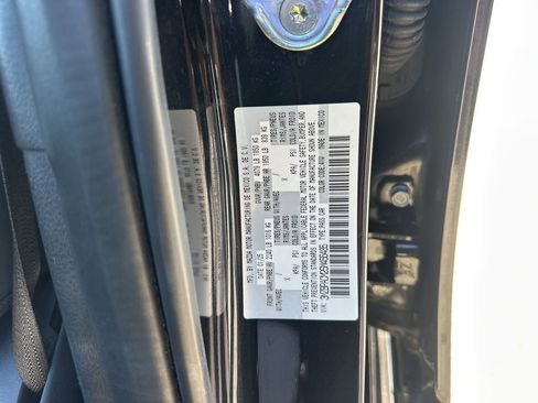 Used 2025 MAZDA MAZDA3 s image 35