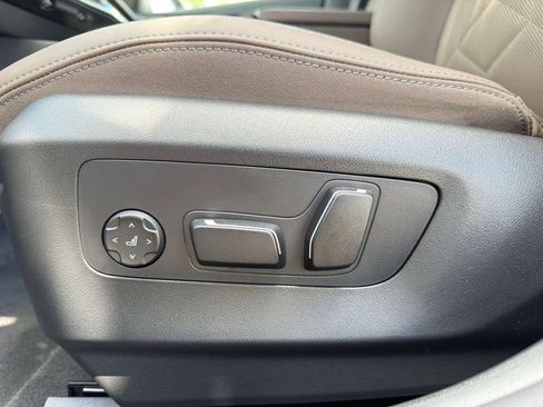 New 2026 BMW 550e xDrive AWD/4WD image 13