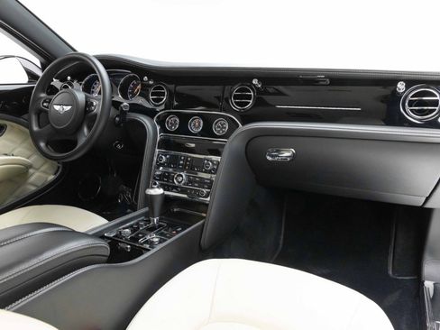 Used 2014 Bentley Mulsanne RWD image 2