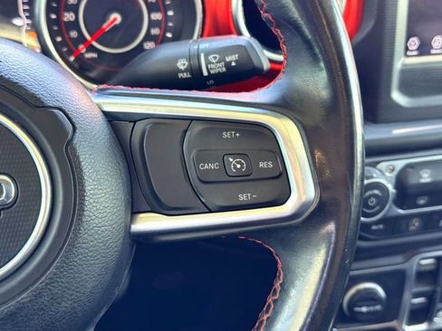 Used 2020 Jeep Gladiator Rubicon w/ LED Lighting Group AWD/4WD image 23