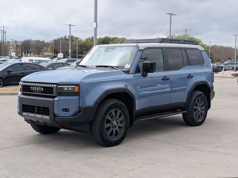 Used 2025 Toyota Land Cruiser w/ Premium Package image 9