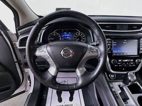 Used 2018 Nissan Murano SV AWD/4WD image 11