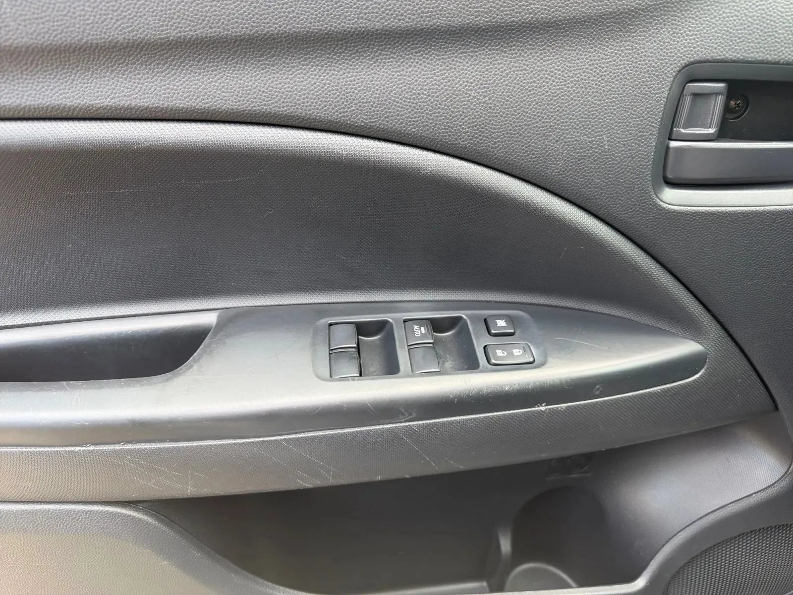 Used 2024 Mitsubishi Mirage G4 LE FWD image 14