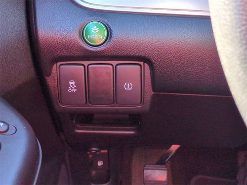 Used 2016 Honda CR-V LX image 17