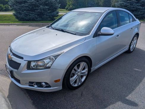 Used 2014 Chevrolet Cruze LTZ w/ RS Package FWD image 5
