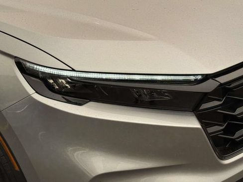 Certified 2025 Honda CR-V Sport image 8