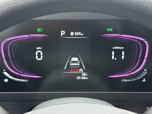 Certified 2025 Kia Sportage LX image 31