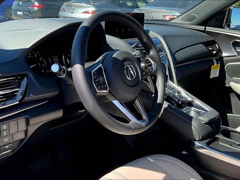 New 2025 Acura RDX SH-AWD image 18