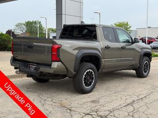 Used 2025 Toyota Tacoma TRD Off-Road w/ TRD Off Road Upgrade Package AWD/4WD video 3