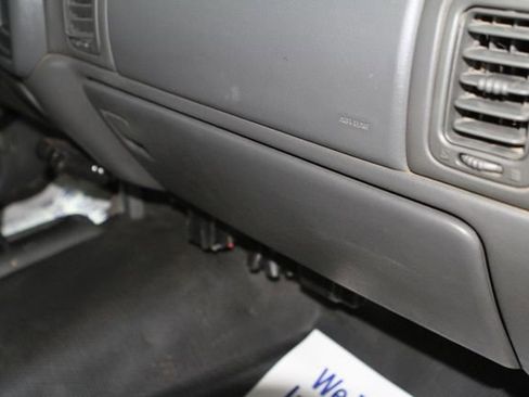 Used 2007 Chevrolet Silverado 3500 4x4 Regular Cab image 21