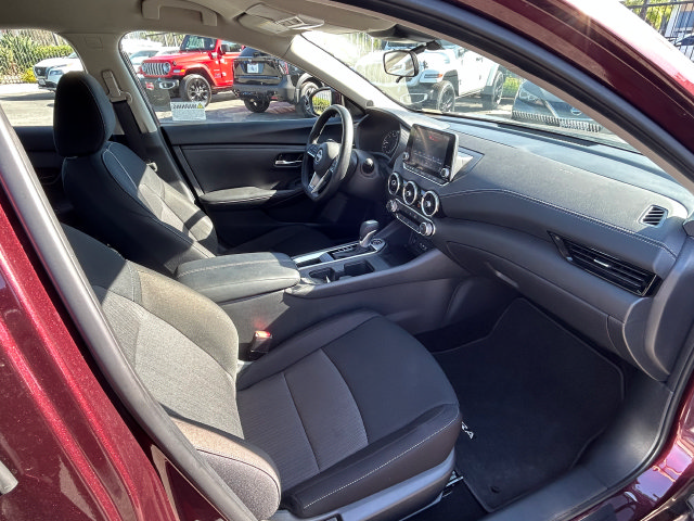 Used 2025 Nissan Sentra SV FWD image 14