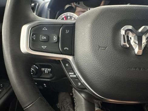 Used 2025 RAM 1500 Big Horn AWD/4WD image 38