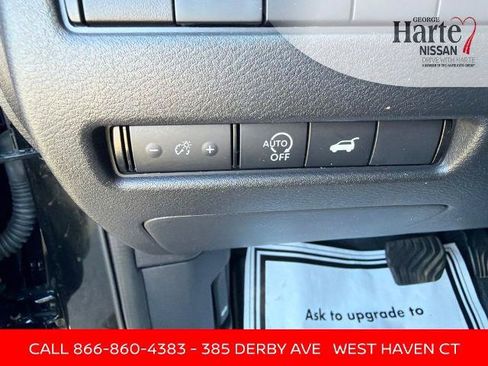 Certified 2024 Nissan Rogue SV w/ SV Premium Package AWD/4WD image 15
