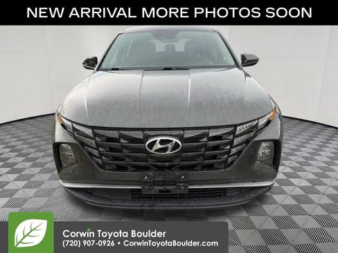 Used 2022 Hyundai Tucson SE FWD image 2