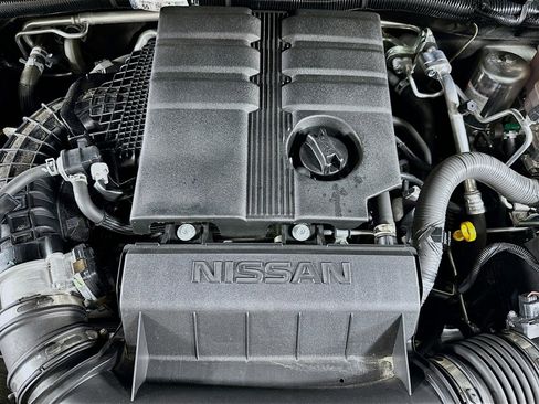 Used 2024 Nissan Frontier SV w/ SV Convenience Package image 31