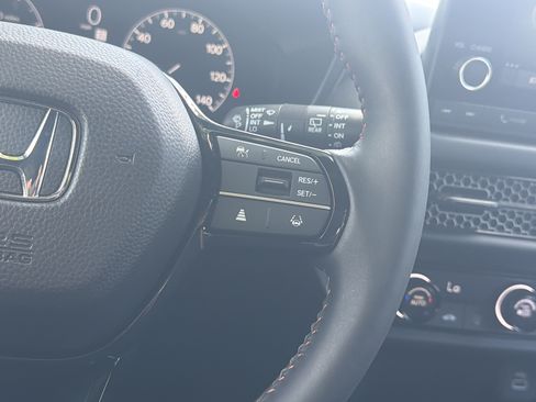 Certified 2024 Honda HR-V Sport image 19