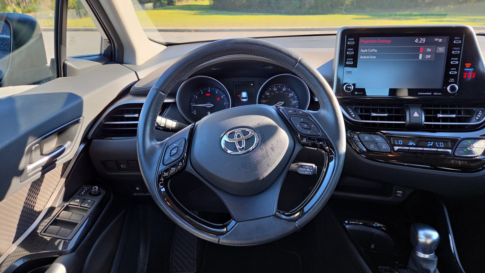 Used 2022 Toyota C-HR Limited FWD image 20