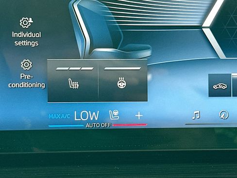 Certified 2024 BMW X5 xDrive40i w/ M Sport Package AWD/4WD image 21