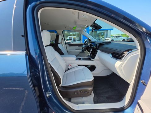 Used 2026 GMC Acadia Denali w/ Super Cruise Package AWD/4WD image 13