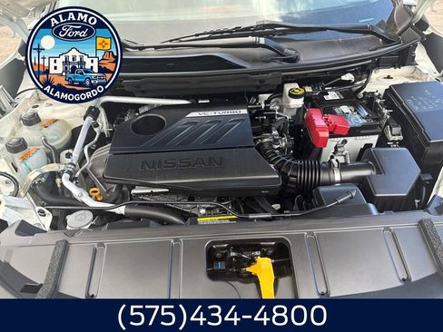 Used 2023 Nissan Rogue S image 22