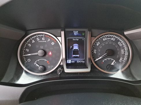 Certified 2020 Toyota Tacoma SR5 image 20