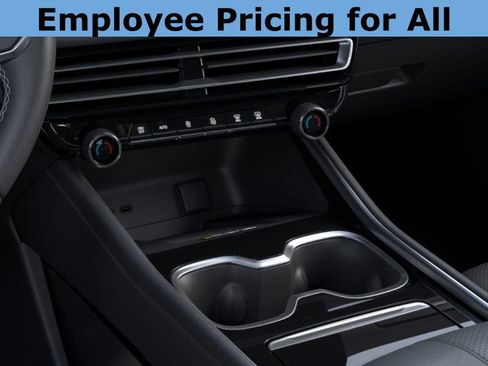 New 2026 Chevrolet Traverse High Country w/ LPO, Floor Liner Package image 45