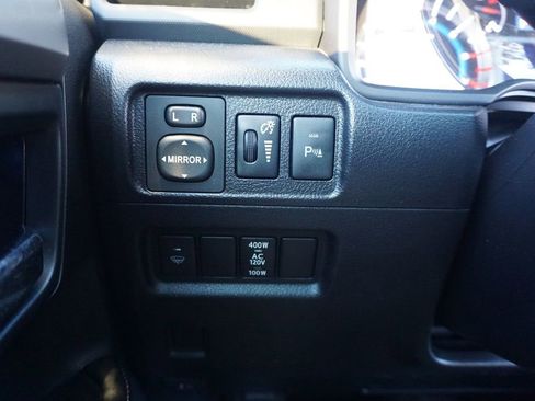 Used 2018 Toyota 4Runner Limited image 4