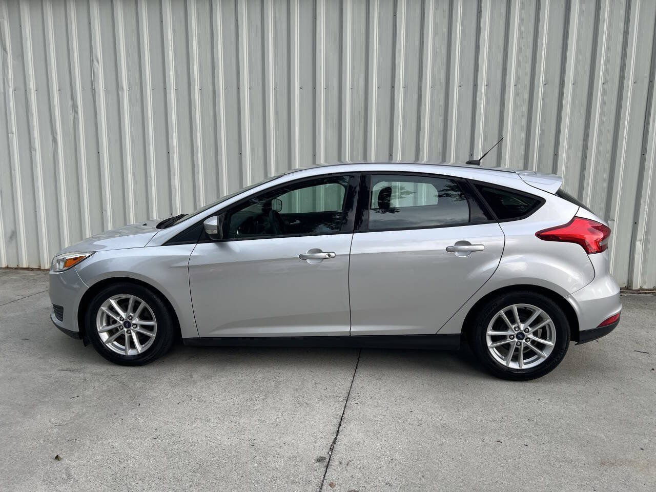 Used 2016 Ford Focus SE FWD image 6