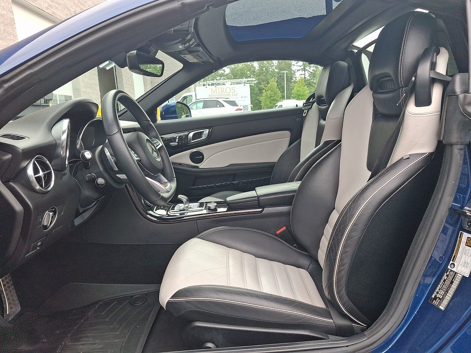 Used 2017 Mercedes-Benz SLC 300 image 12
