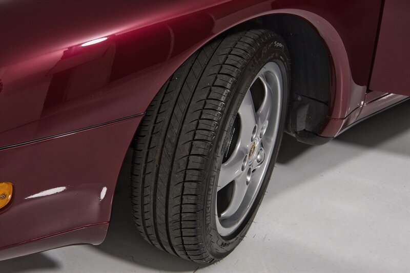 Used 1996 Porsche 911 Carrera RWD image 46