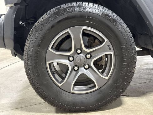 Used 2018 Jeep Wrangler Unlimited Sport S AWD/4WD image 26