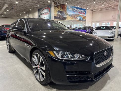 Used 2017 Jaguar XE Prestige image 20