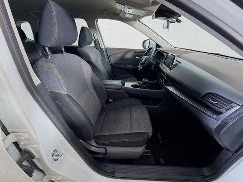 Certified 2023 Nissan Rogue SV FWD image 25