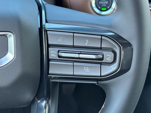 New 2026 GMC Canyon AT4 AWD/4WD image 25